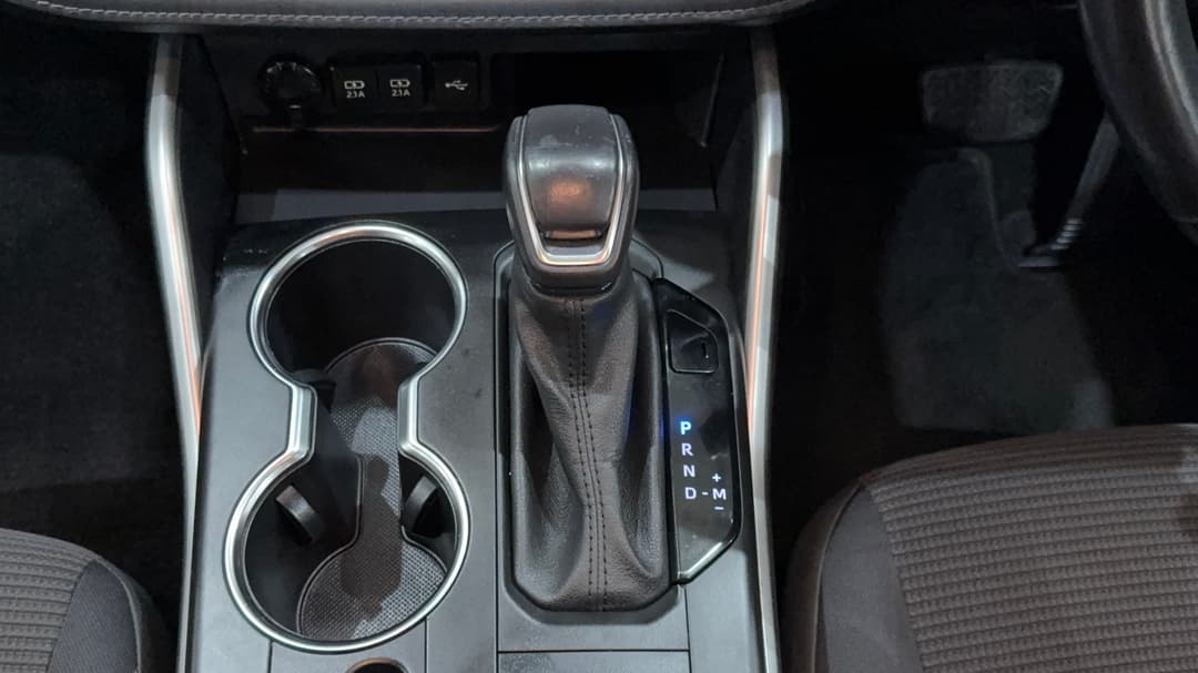 2022 Toyota Kluger Gx 2WD, Automatic, 60126 km, Gear Lever 