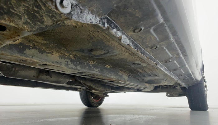 2012 Toyota Etios Liva G, Petrol, Manual, 1,21,841 km, Right Side Underbody