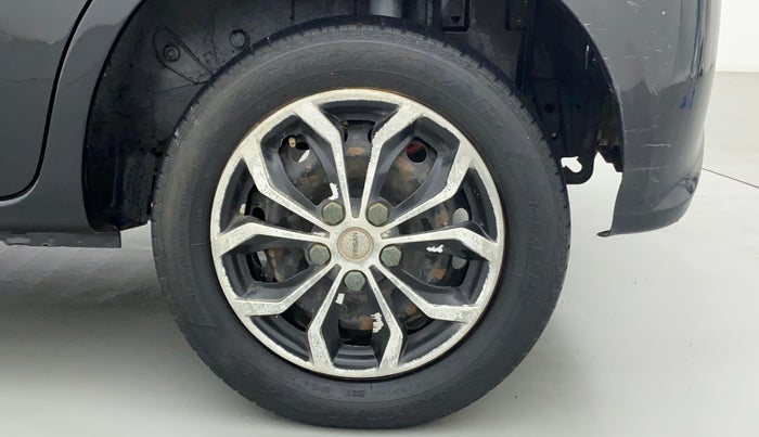 2012 Toyota Etios Liva G, Petrol, Manual, 1,21,795 km, Left Rear Wheel