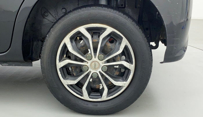 2012 Toyota Etios Liva G, Petrol, Manual, 1,21,841 km, Left Rear Wheel