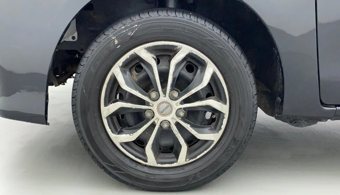 2012 Toyota Etios Liva G, Petrol, Manual, 1,21,795 km, Left Front Wheel