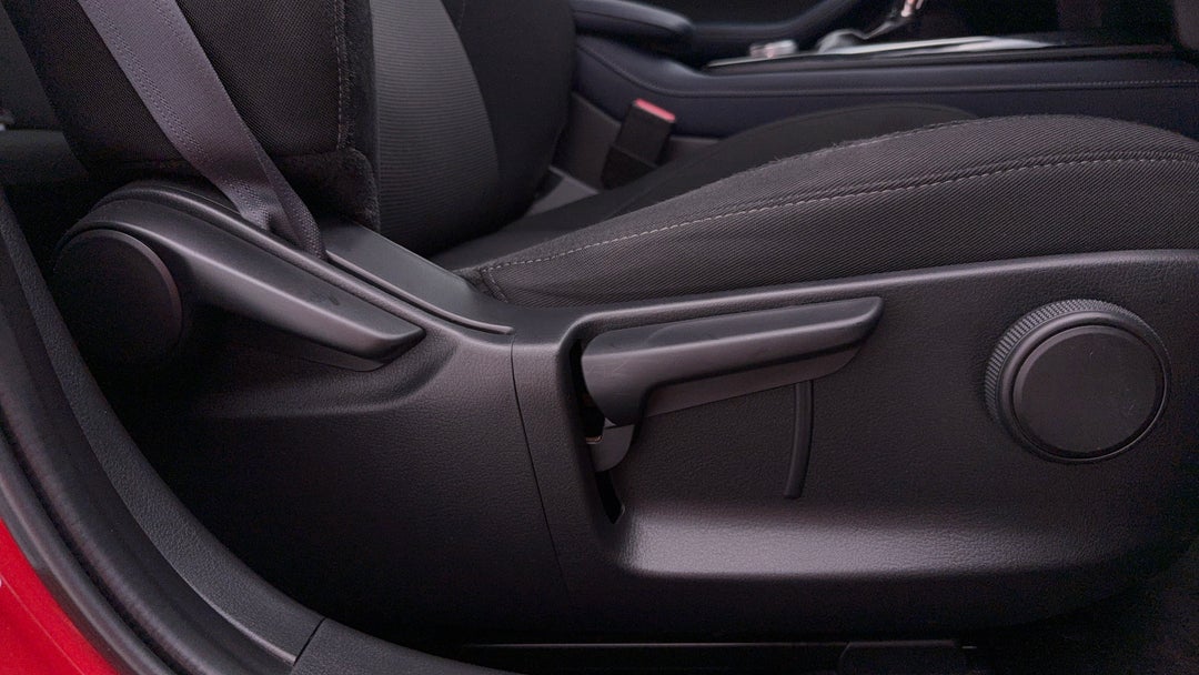 2020 Mazda CX-30 G20 Pure (FWD), Automatic, 51819 km, Drivers Side Adjustment Panel