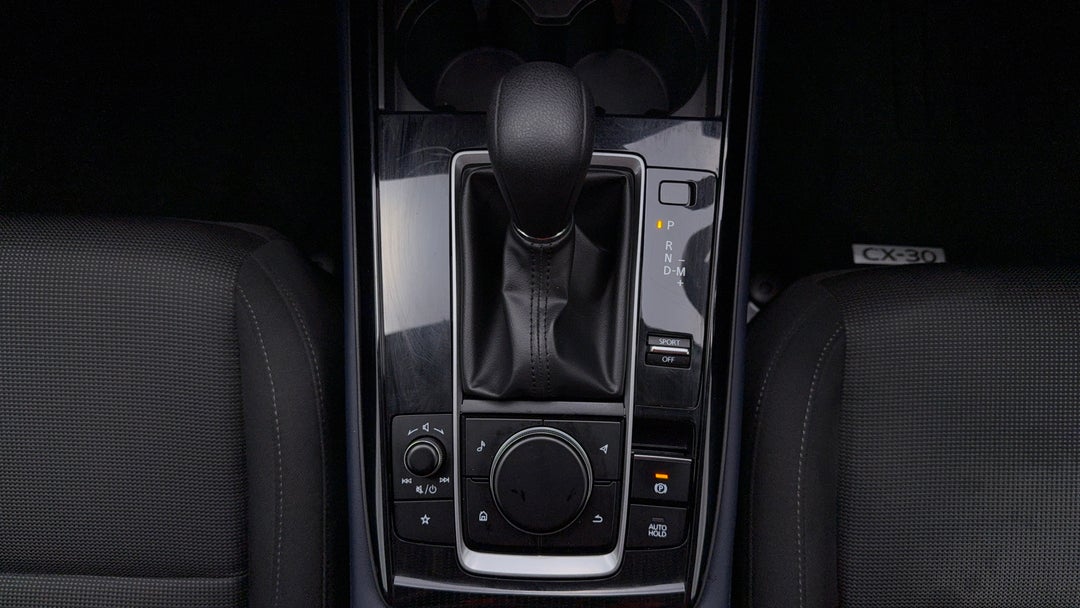 2020 Mazda CX-30 G20 Pure (FWD), Automatic, 51819 km, Gear Lever 