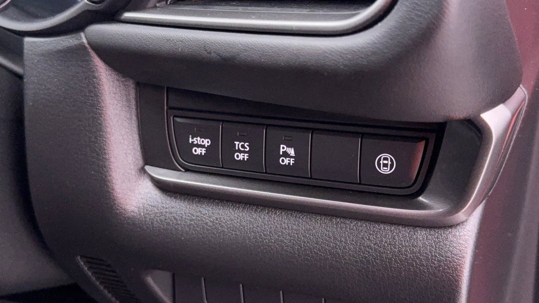 2020 Mazda CX-30 G20 Pure (FWD), Automatic, 51819 km, Utility Switches/Buttons