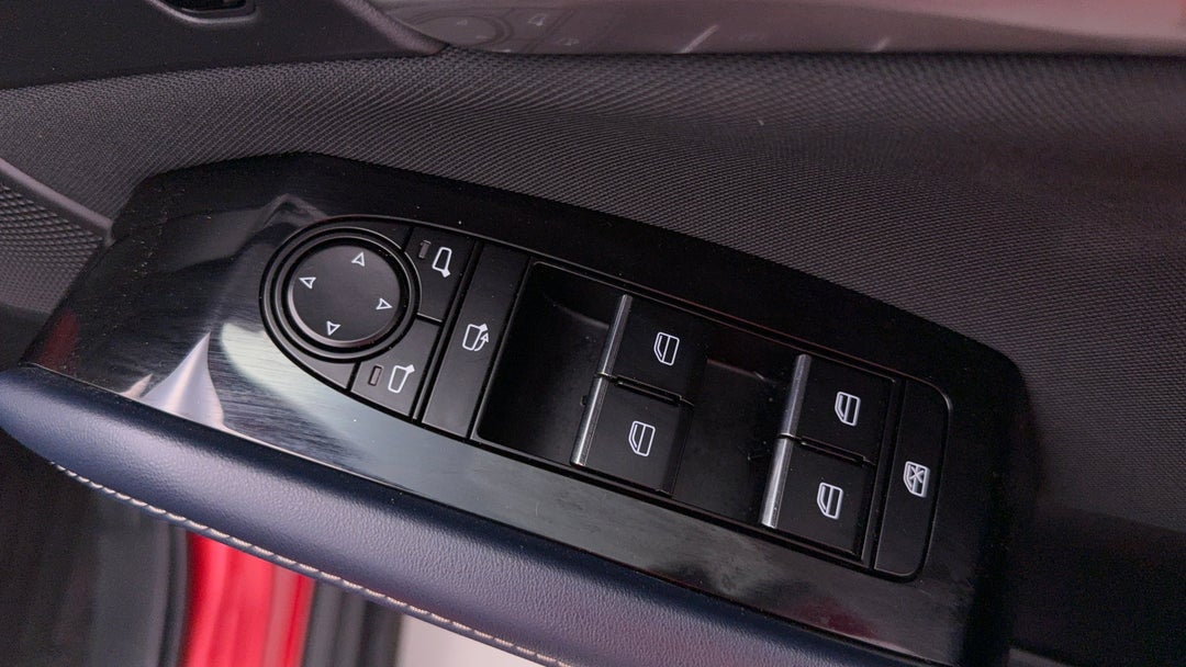 2020 Mazda CX-30 G20 Pure (FWD), Automatic, 51819 km, Drivers Side Door Panel Controls