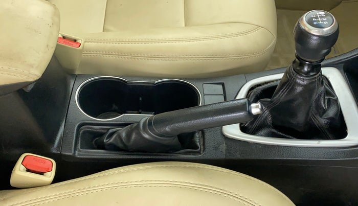 2018 Toyota Corolla Altis G DIESEL, Diesel, Manual, 52,720 km, Gear Lever