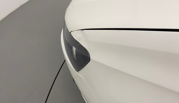 2011 Volkswagen Vento HIGHLINE PETROL AT, Petrol, Automatic, 78,439 km, Left fender - Slightly dented