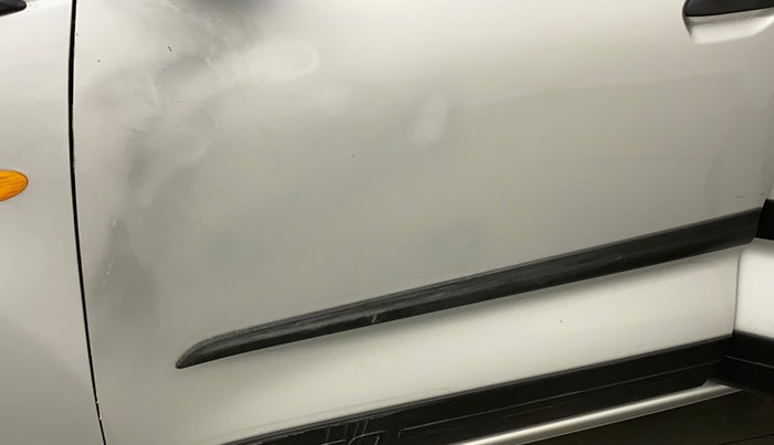 2020 Datsun Redi Go A, Petrol, Manual, 8,745 km, Front passenger door - Minor scratches