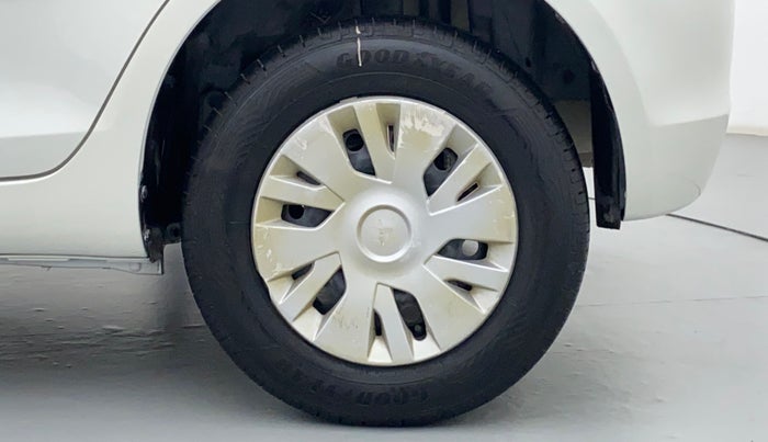 2015 Maruti Swift VXI D, Petrol, Manual, 61,737 km, Left Rear Wheel