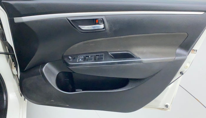 2015 Maruti Swift VXI D, Petrol, Manual, 61,737 km, Driver Side Door Panels Control