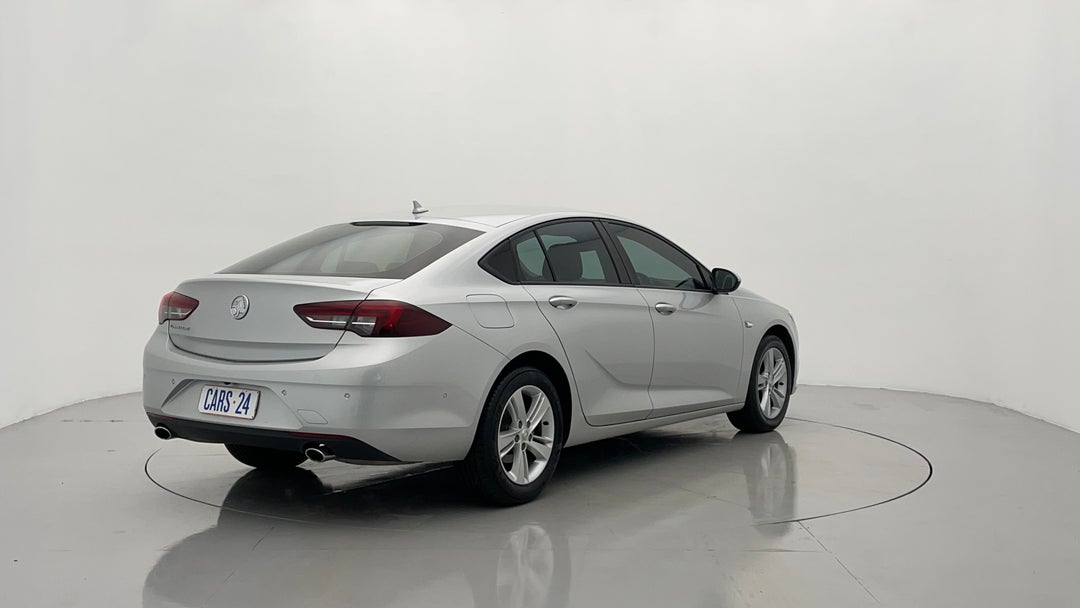 Right Back Diagonal (45- Degree) View