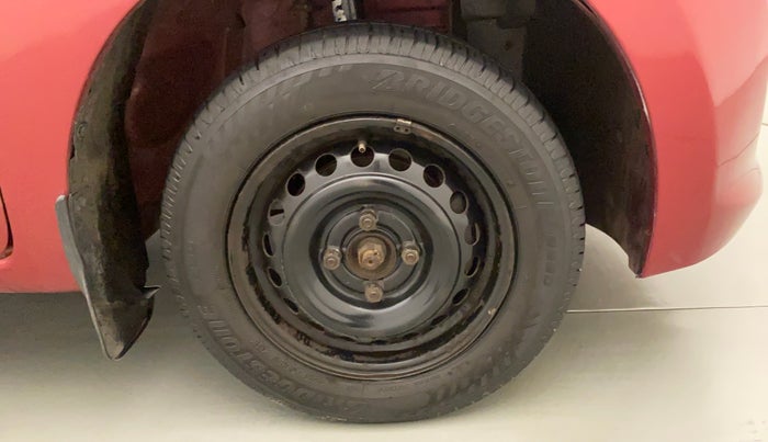 2015 Datsun Go T, Petrol, Manual, 52,098 km, Right Front Wheel