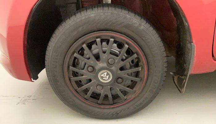 2015 Datsun Go T, Petrol, Manual, 52,098 km, Left Front Wheel