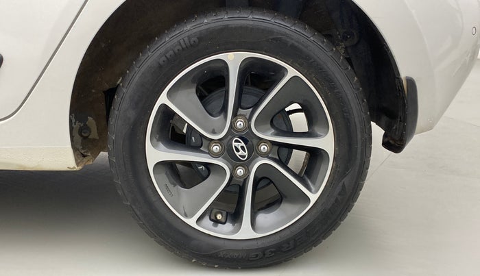 2017 Hyundai Grand i10 SPORTZ (O) 1.2 AT VTVT, Petrol, Automatic, 27,539 km, Left Rear Wheel