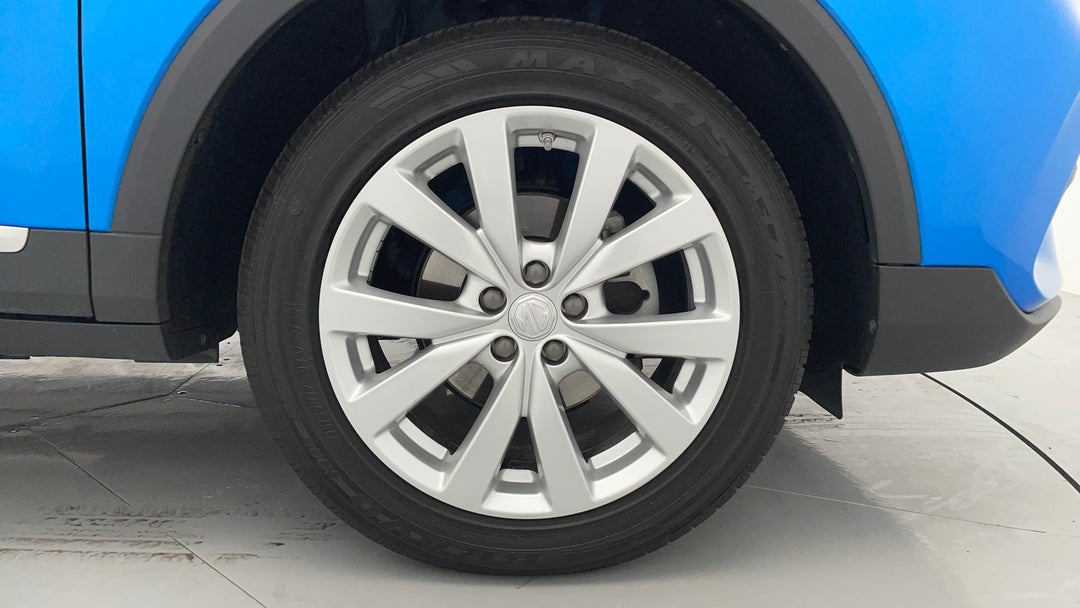 2022 MG Zst Core, Automatic, 7022 km, Right Front Wheel