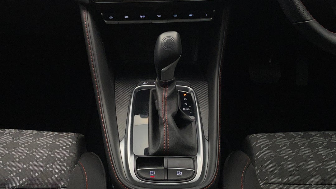 2022 MG Zst Core, Automatic, 7022 km, Gear Lever 