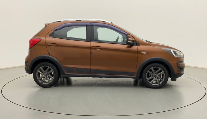 2018 Ford FREESTYLE TITANIUM PLUS 1.5 DIESEL, Diesel, Manual, 38,882 km, Right Side View