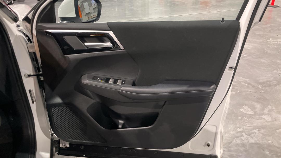 2024 Mitsubishi Outlander Es 5 Seat (2WD), Automatic, 50308 km, Speaker View