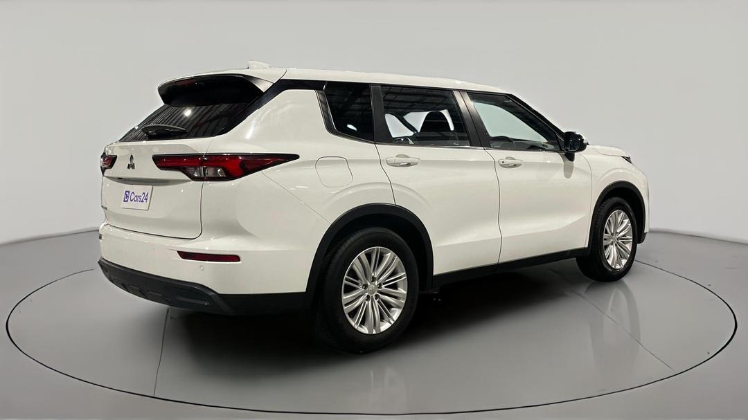 2024 Mitsubishi Outlander Es 5 Seat (2WD), Automatic, 50308 km, Right Back Diagonal (45- Degree) View