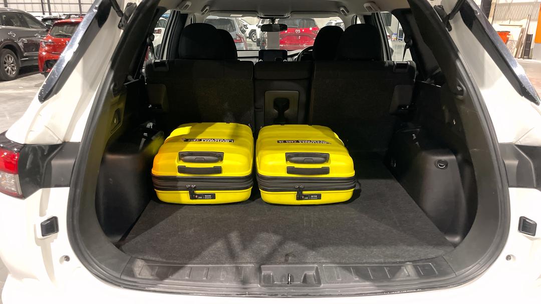 2024 Mitsubishi Outlander Es 5 Seat (2WD), Automatic, 50308 km, Boot Inside View with Luggage