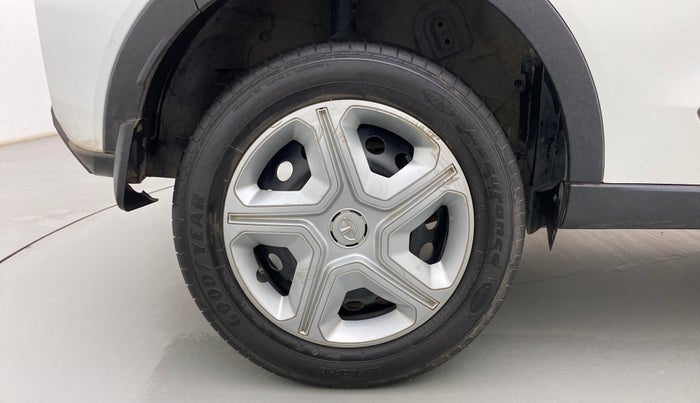 2020 Tata NEXON XM SUNROOF DIESEL, Diesel, Manual, 56,519 km, Right Rear Wheel