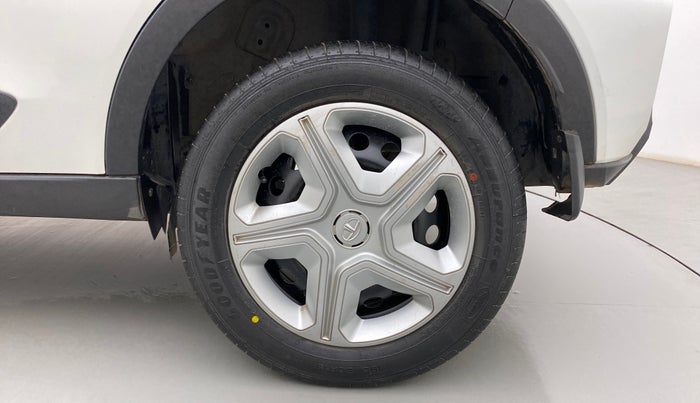 2020 Tata NEXON XM SUNROOF DIESEL, Diesel, Manual, 56,519 km, Left Rear Wheel