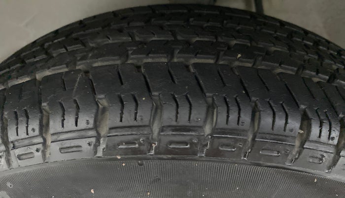 2016 Maruti Alto K10 VXI P, Petrol, Manual, 23,930 km, Left Front Tyre Tread