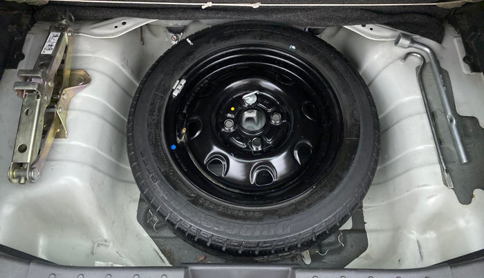 2016 Maruti Alto K10 VXI P, Petrol, Manual, 23,930 km, Spare Tyre
