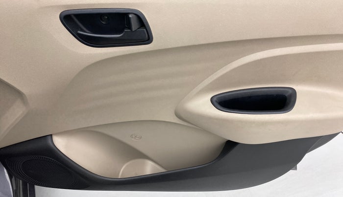 2020 Hyundai NEW SANTRO 1.1 ERA EXICUTIVE, Petrol, Manual, 14,544 km, Driver Side Door Panels Control