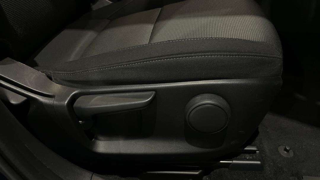 2024 Mazda CX-30 G20 Pure (FWD), Automatic, 51166 km, Drivers Side Adjustment Panel