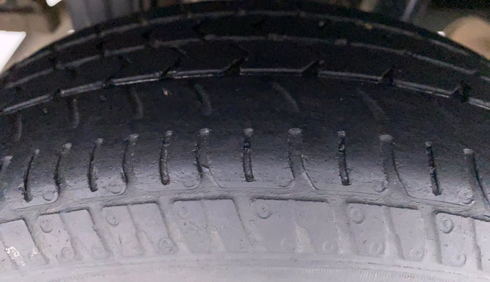 2019 Maruti Alto K10 VXI P, Petrol, Manual, 46,892 km, Right Rear Tyre Tread