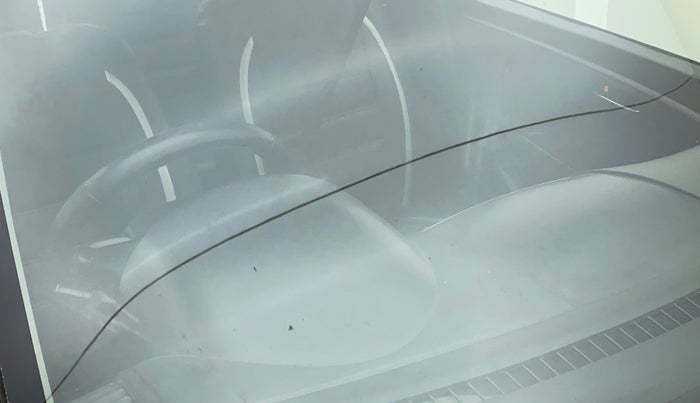 2014 Maruti Swift VXI, Petrol, Manual, 37,659 km, Front windshield - Minor spot on windshield