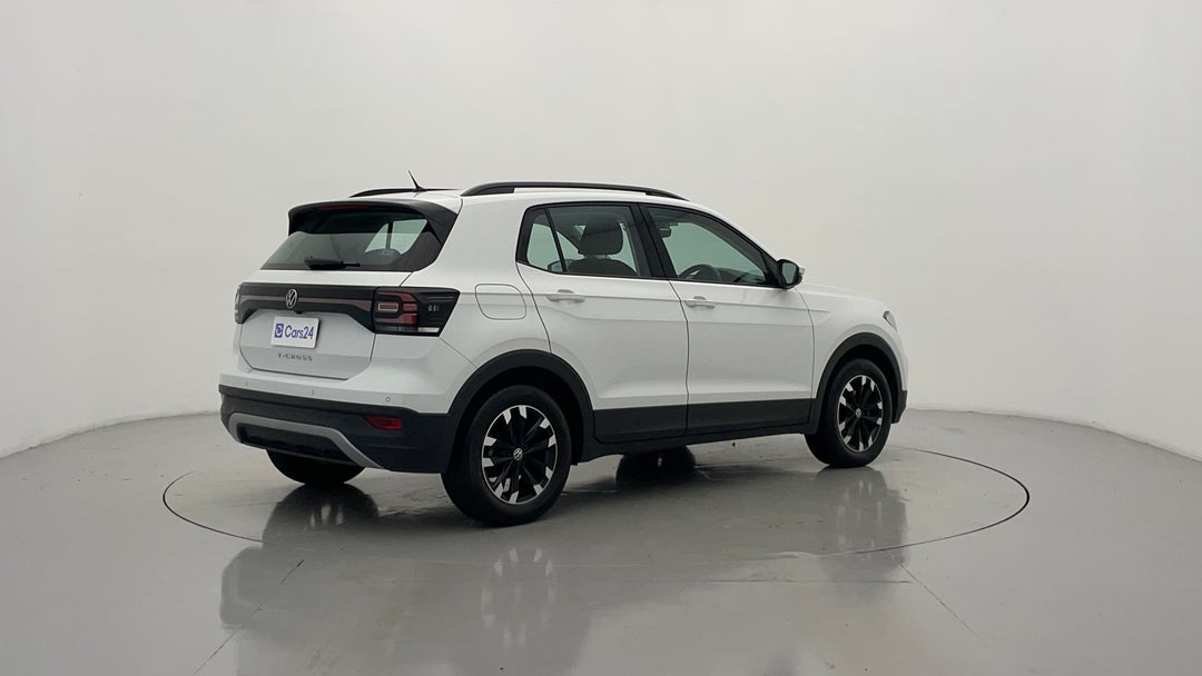 Right Back Diagonal (45- Degree) View