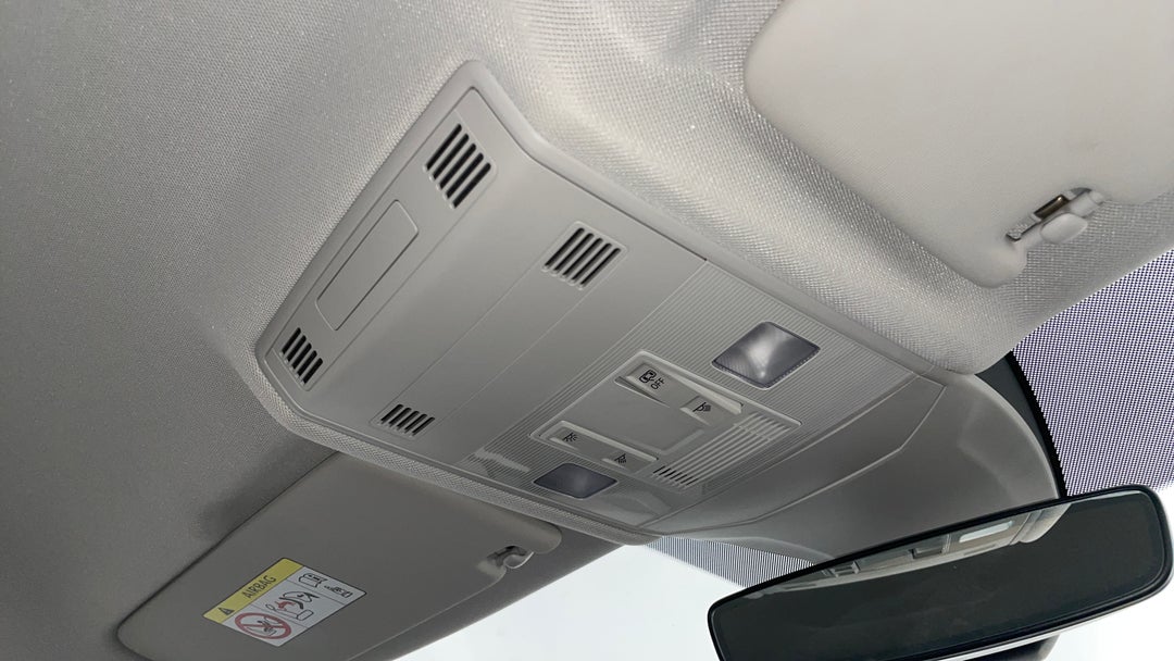 On-Roof Controls/Sunglass holder