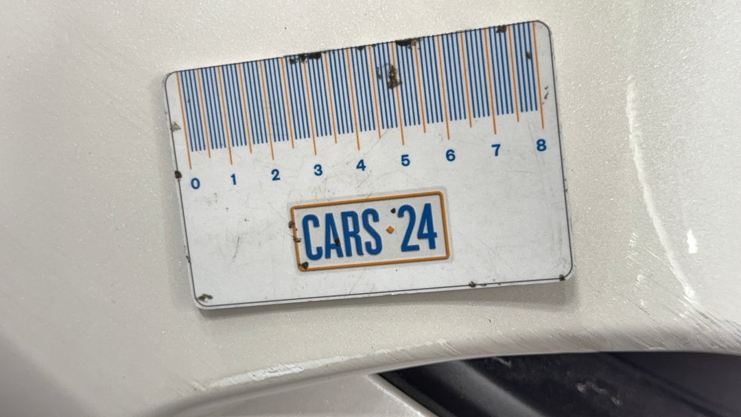 Bumper Front Scratch