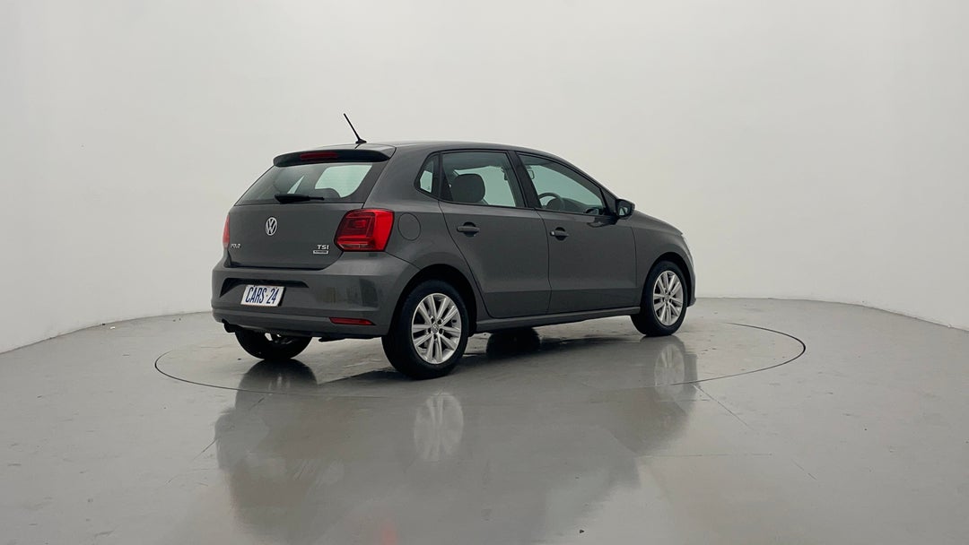 2016 Volkswagen Polo 81 Tsi Comfortline, Automatic, 75864 km, Right Back Diagonal (45- Degree) View