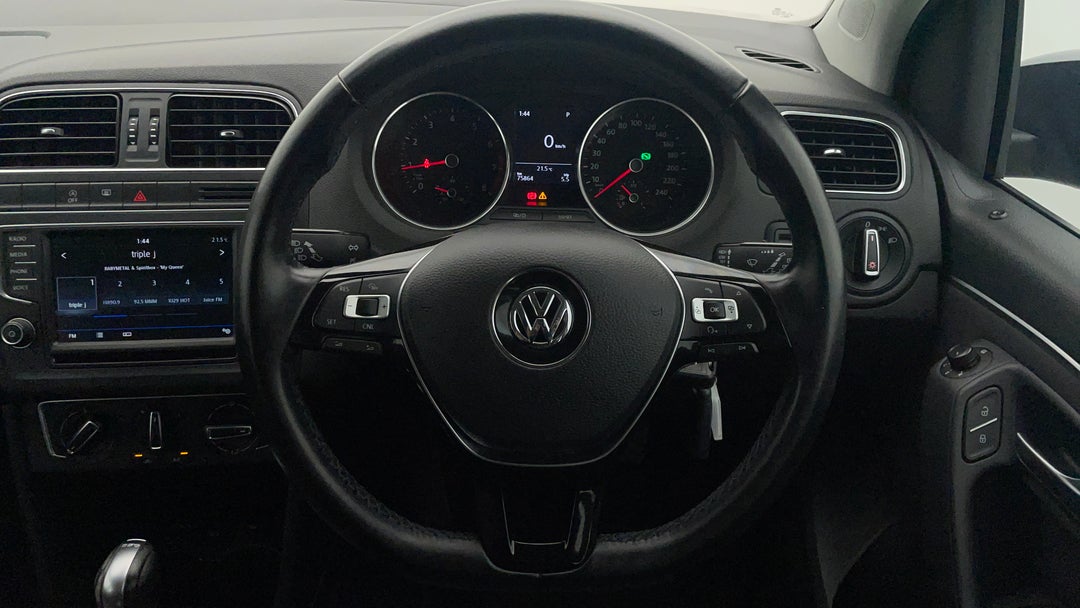 2016 Volkswagen Polo 81 Tsi Comfortline, Automatic, 75864 km, Steering Wheel Close-up