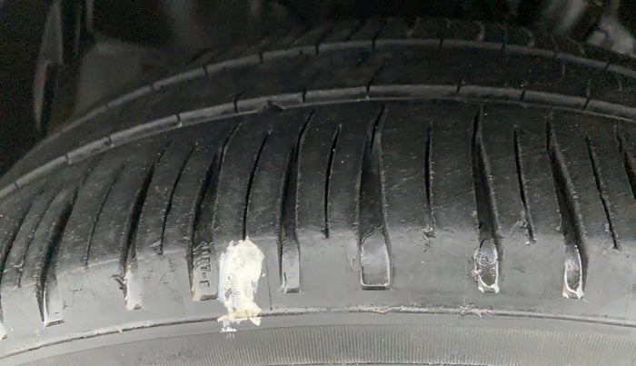 2018 Honda City V MT PETROL, Petrol, Manual, 28,321 km, Left Front Tyre Tread