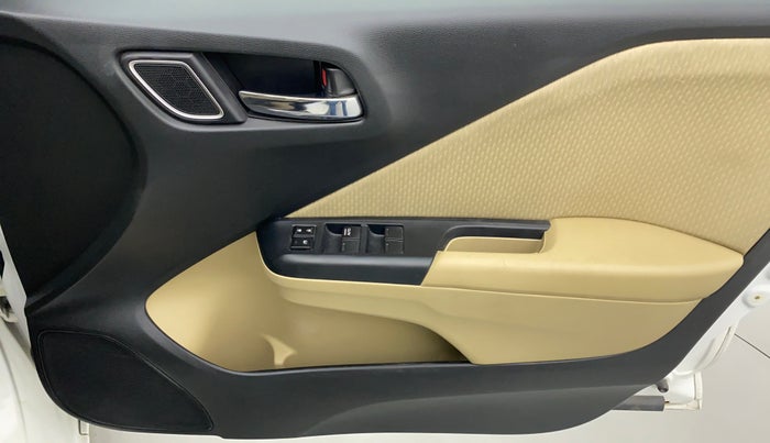 2018 Honda City V MT PETROL, Petrol, Manual, 28,321 km, Driver Side Door Panels Control