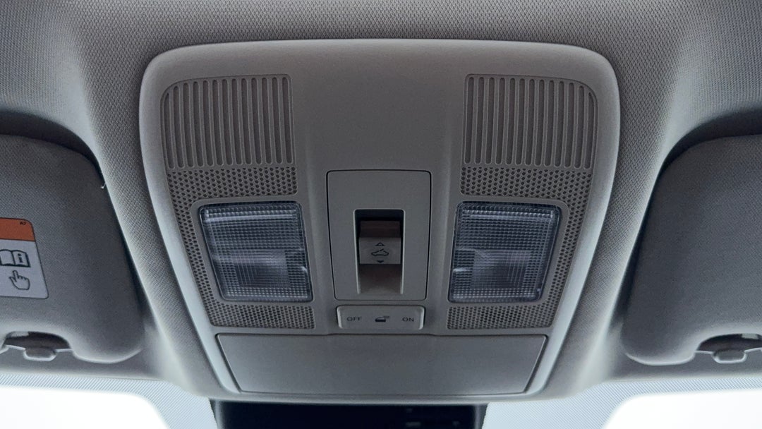 On-Roof Controls/Sunglass holder