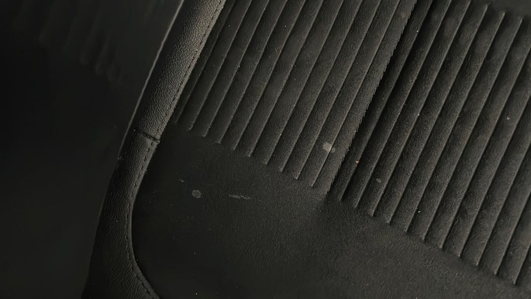 Seats Front LHS Stain