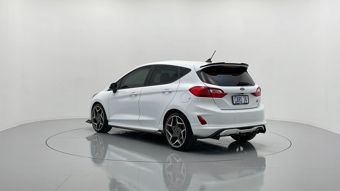 Left Back Diagonal (45- Degree) View