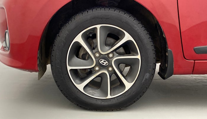 2017 Hyundai Grand i10 SPORTZ (O) 1.2 AT VTVT, Petrol, Automatic, 52,694 km, Left Front Wheel