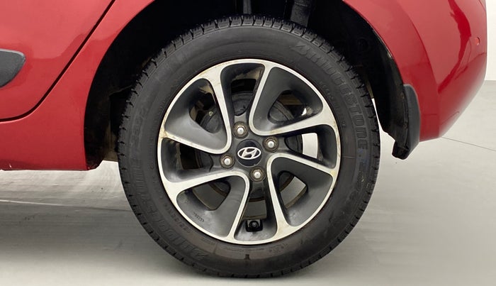2017 Hyundai Grand i10 SPORTZ (O) 1.2 AT VTVT, Petrol, Automatic, 52,694 km, Left Rear Wheel