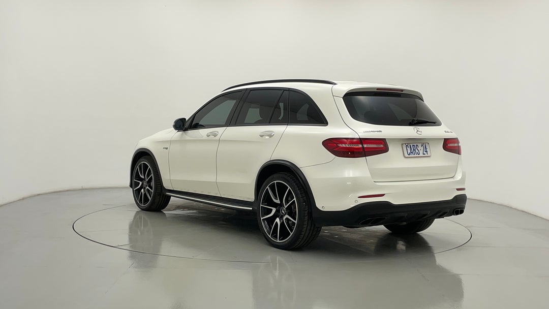 Left Back Diagonal (45- Degree) View