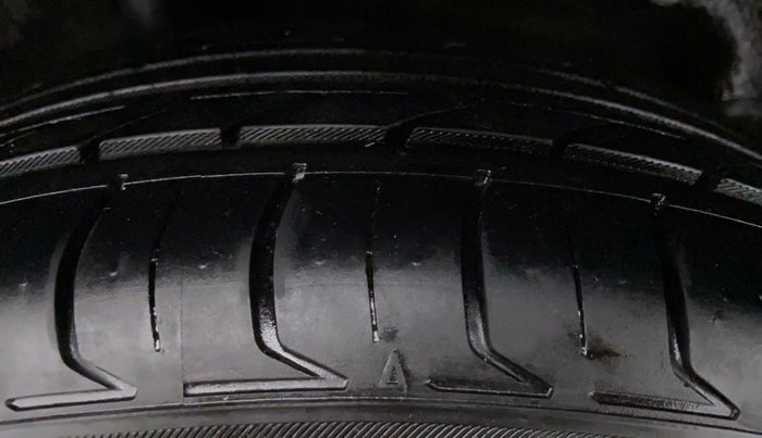 2018 Honda WR-V 1.2 i-VTEC VX MT, Petrol, Manual, 57,933 km, Right Rear Tyre Tread