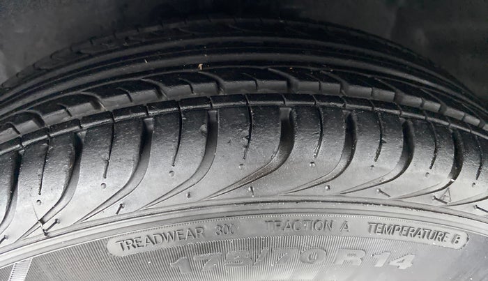 2013 Hyundai i20 ERA 1.4 CRDI, Diesel, Manual, 38,621 km, Left Front Tyre Tread