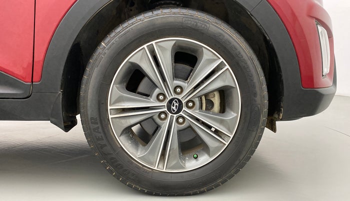 2017 Hyundai Creta 1.6 SX PLUS AUTO PETROL, Petrol, Automatic, 71,261 km, Right Front Wheel