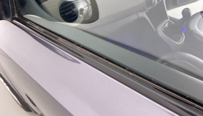 2019 Hyundai Grand i10 MAGNA 1.2 KAPPA VTVT, Petrol, Manual, 83,450 km, Front passenger door - Weather strip has minor damage