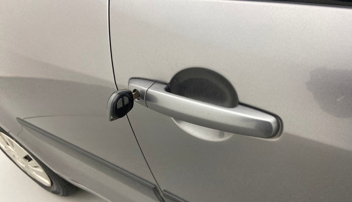 2012 Maruti Swift VXI, Petrol, Manual, 26,749 km, Lock system - Central lock not working - 1,2 or 3 doors